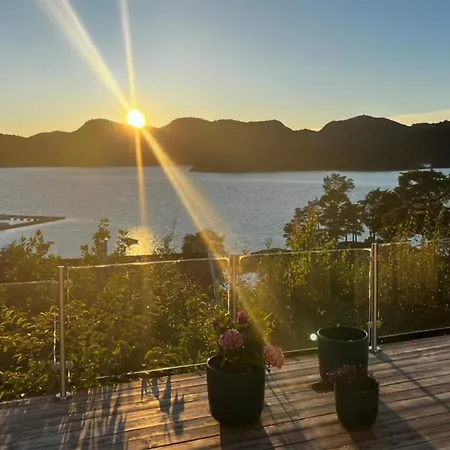 Amazing In Lindesnes With Wifi Holiday home