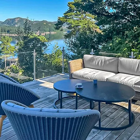 Amazing In Lindesnes With Wifi Holiday home *